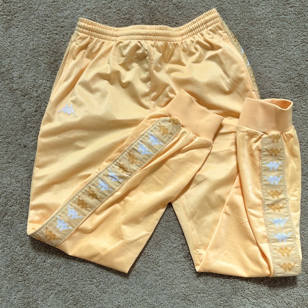 Kappa women’s M joggers